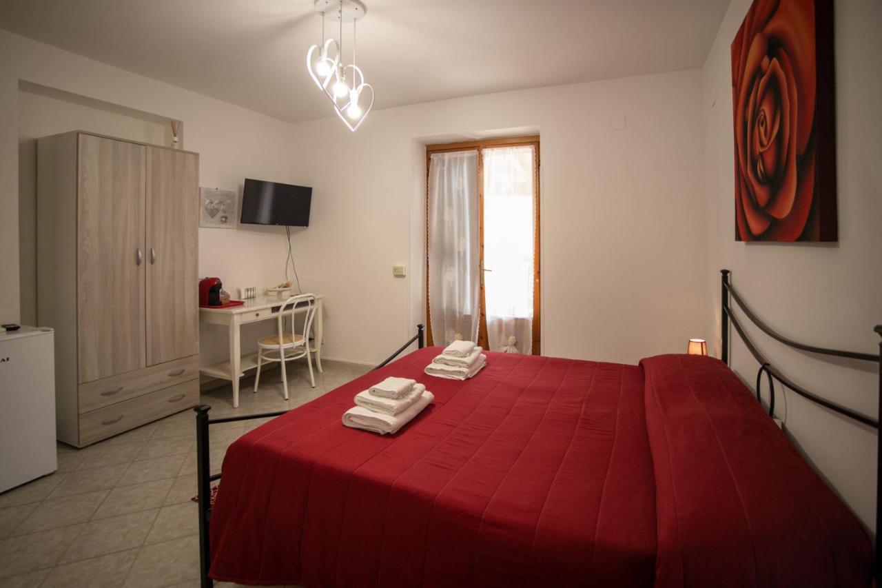 Royal Rooms Terracina Exterior foto